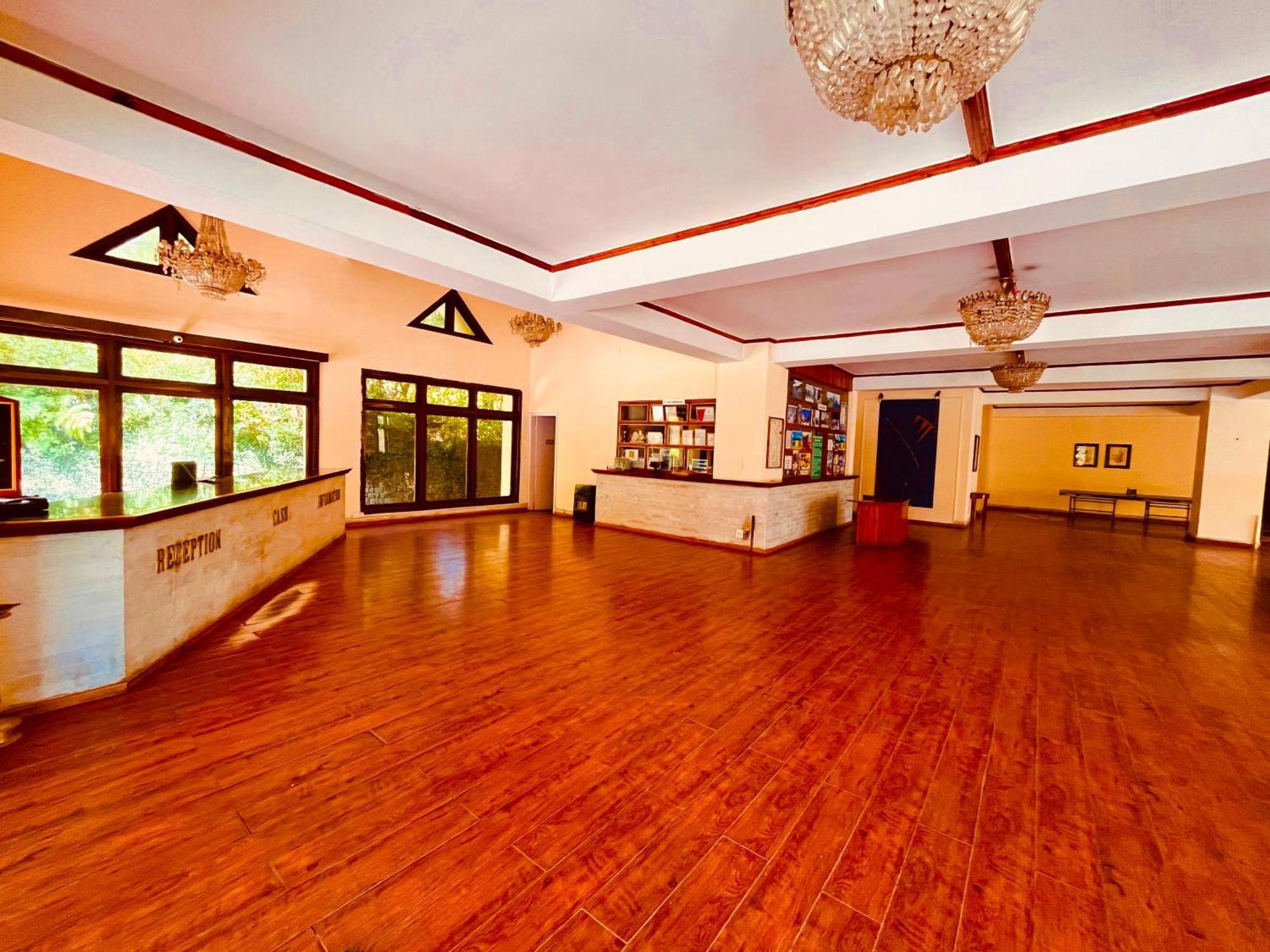 Ramayan Resort, In City Centre Manali By Ramanand Sagar Bagian luar foto